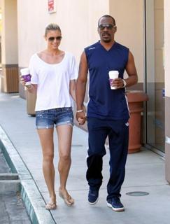 Paige Butcher feet photo thumbnail