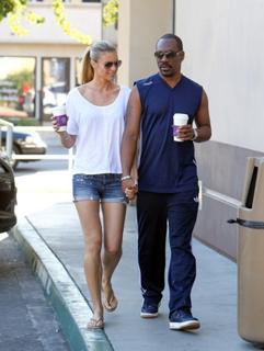 Paige Butcher feet photo thumbnail