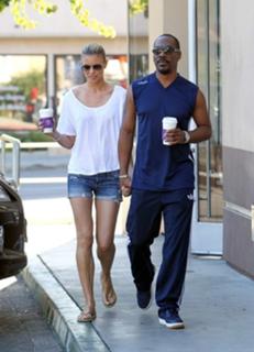 Paige Butcher feet photo thumbnail