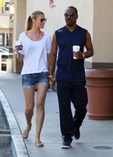 Paige Butcher feet photo thumbnail