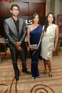 Trisha Krishnan feet photo thumbnail