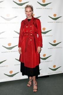 Uma Thurman feet photo thumbnail