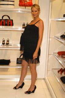 Heidi Klum feet photo thumbnail