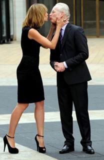 Heidi Klum feet photo thumbnail
