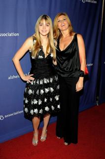 Connie Britton feet photo thumbnail