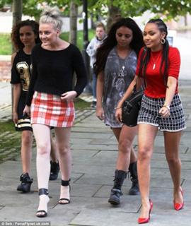 Perrie Edwards feet photo thumbnail