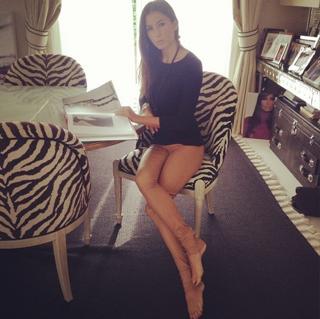 Elisabetta Gregoraci feet photo thumbnail