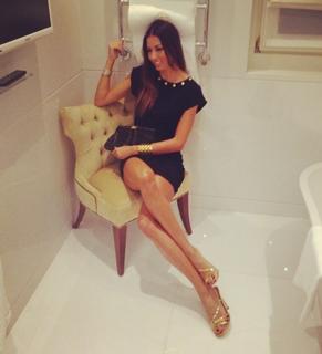 Elisabetta Gregoraci feet photo thumbnail