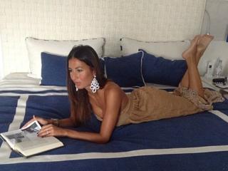 Elisabetta Gregoraci feet photo thumbnail