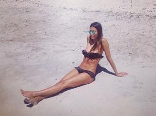Elisabetta Gregoraci feet photo thumbnail