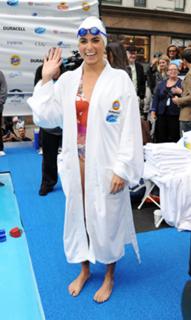 Nikki Reed feet photo thumbnail