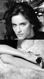 Amanda Peet feet photo thumbnail