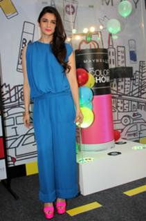 Alia Bhatt feet photo thumbnail
