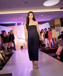 Alia Bhatt feet photo thumbnail