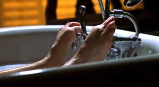 Hilary Swank feet photo thumbnail