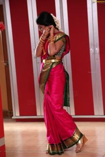 Shriya Saran feet photo thumbnail