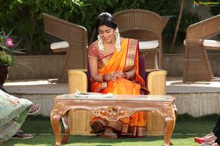 Shriya Saran feet photo thumbnail