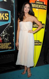 Abigail Spencer feet photo thumbnail