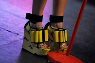 Rita Ora feet photo thumbnail