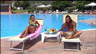 Giorgia Palmas feet photo thumbnail