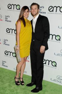 Jamie-Lynn Sigler feet photo thumbnail