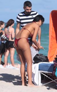 Nabilla Benattia feet photo thumbnail