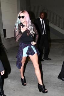 Kesha feet photo thumbnail