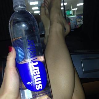JoJo feet photo thumbnail