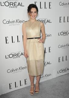Emilia Clarke feet photo thumbnail