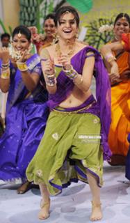 Kriti Kharbanda feet photo thumbnail