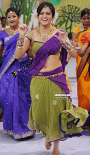 Kriti Kharbanda feet photo thumbnail
