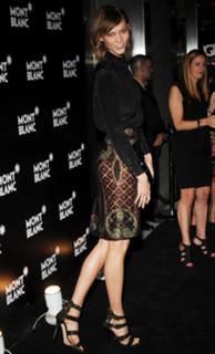 Karlie Kloss feet photo thumbnail