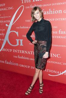 Karlie Kloss feet photo thumbnail