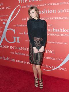 Karlie Kloss feet photo thumbnail
