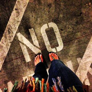 Daniella Monet feet photo thumbnail