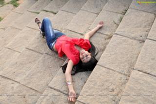 Shriya Saran feet photo thumbnail