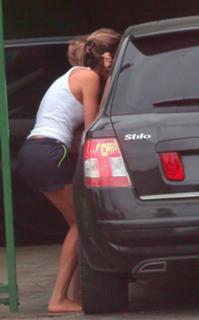 Grazi Massafera feet photo thumbnail