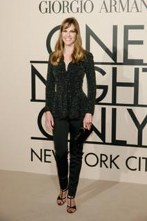 Hilary Swank feet photo thumbnail