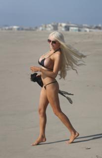 Courtney Stodden feet photo thumbnail