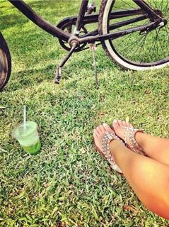 Daniella Monet feet photo thumbnail