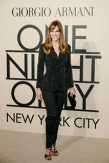 Hilary Swank feet photo thumbnail
