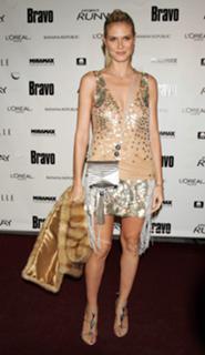 Heidi Klum feet photo thumbnail