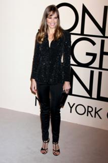Hilary Swank feet photo thumbnail