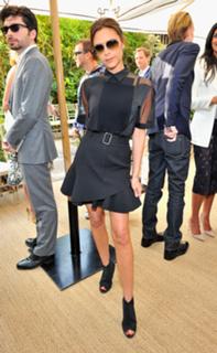 Victoria Beckham feet photo thumbnail