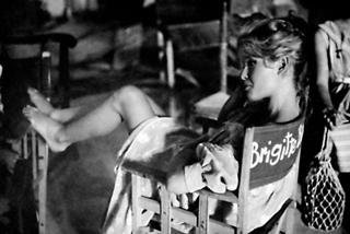 Brigitte Bardot feet photo thumbnail