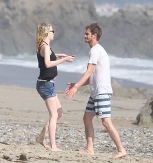 Emma Stone feet photo thumbnail