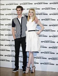Emma Stone feet photo thumbnail