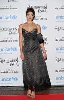 Gemma Arterton feet photo thumbnail