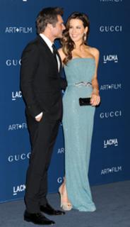 Kate Beckinsale feet photo thumbnail