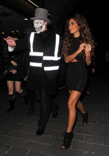 Nicole Scherzinger feet photo thumbnail